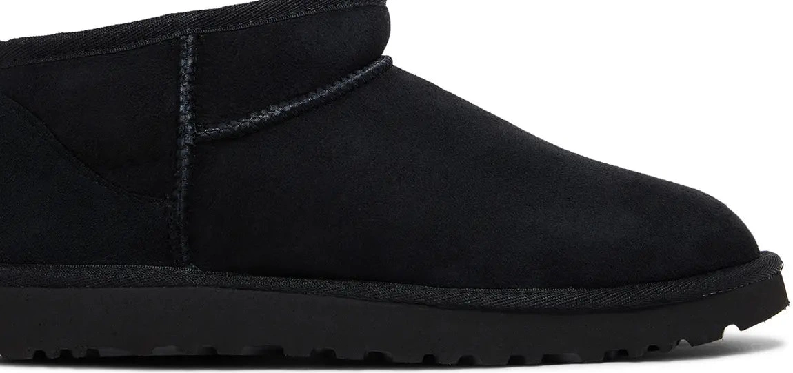W UGG Classic Black Ultra Mini 0724